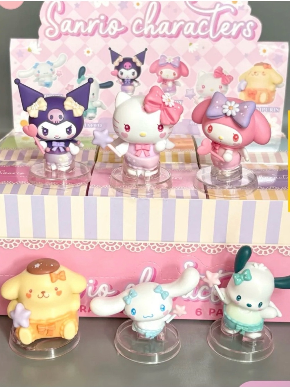 SANRIO BLIND BOX AND BEAUTY BUNDLE - Picture 6 of 7